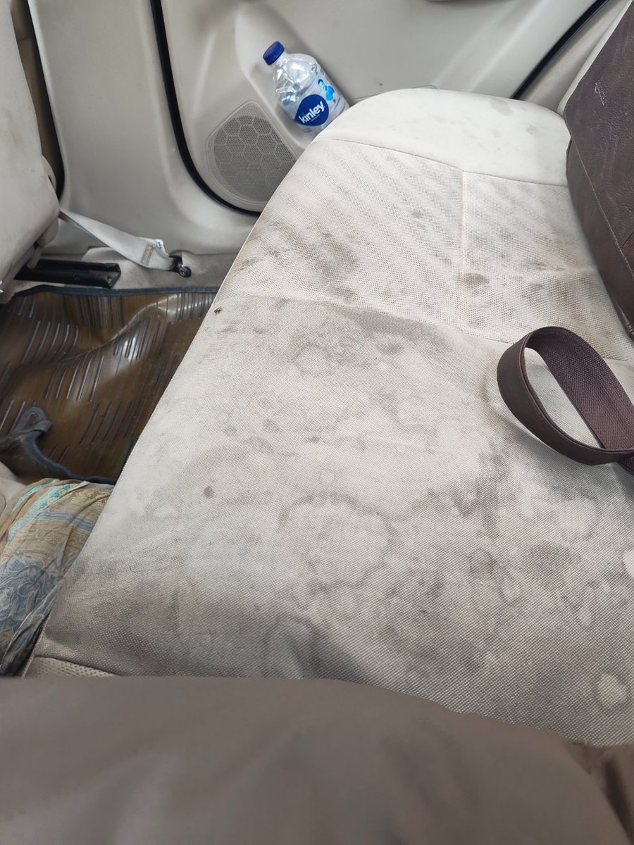 UralForests's tweet photo. @Uber_India I'm traveling in this right now. Couldn't cancel because I'm already late for work after three of your people cancelled before this. @uber https://t.co/W0uFugdjze