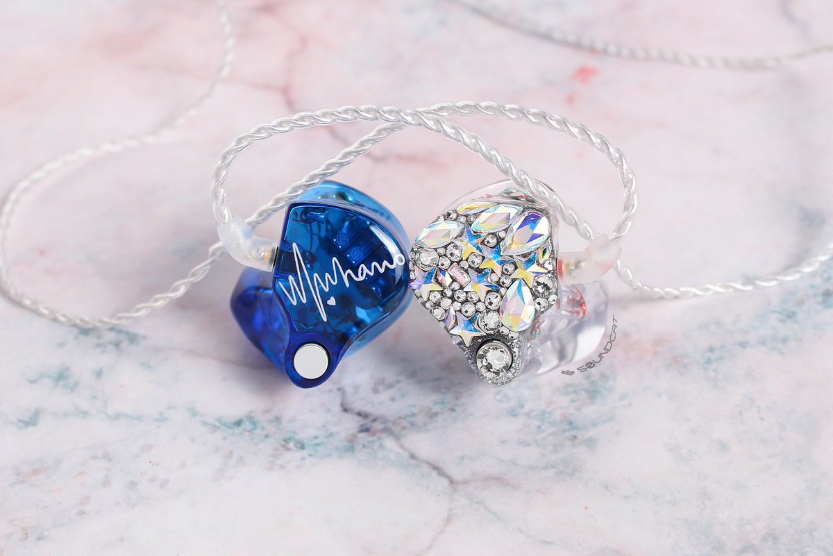 astropopbase's tweet photo. ROCKY’S new in-ear are here!!
LEFT: Hamo
RIGHT: 6 stars representing aroha&amp;astro
We are in love with the new set! may this bring you happiness and new achievements rocky!🥹🫶🏻 https://t.co/gEmfmibKG4