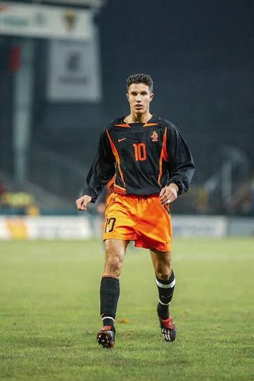 actualkits's tweet photo. Netherlands (2002) https://t.co/ZVZxmCOy5W