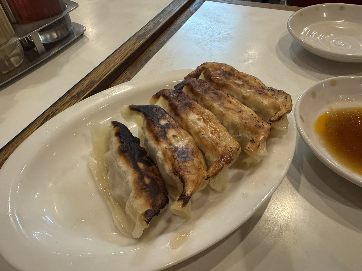 MiK_030's tweet photo. @tuberinc @AirsoftFido 丁度昨日行きましたw
餃子が美味しすぎて、次からは毎回餃子定食(出来るのかな🤔)にしようと思ってます🎵 https://t.co/bvgCEplEkZ