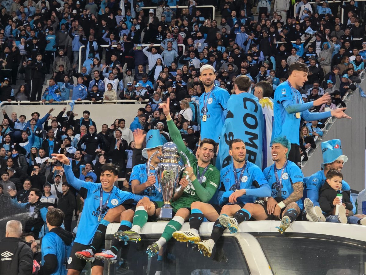 JGamaggio's tweet photo. Salud campeones!! https://t.co/EsgWstiBcr