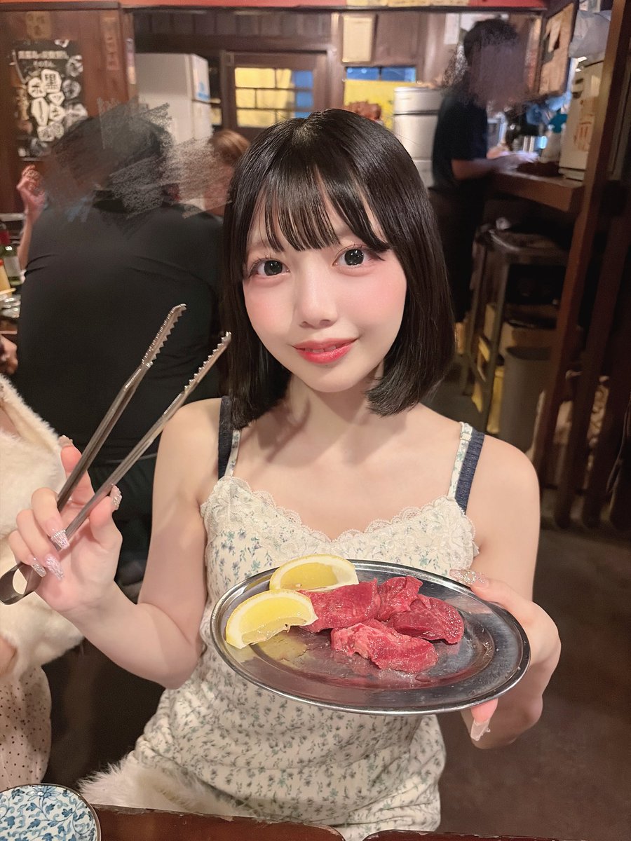 結城あずき【トウトイナ。】 tweet media