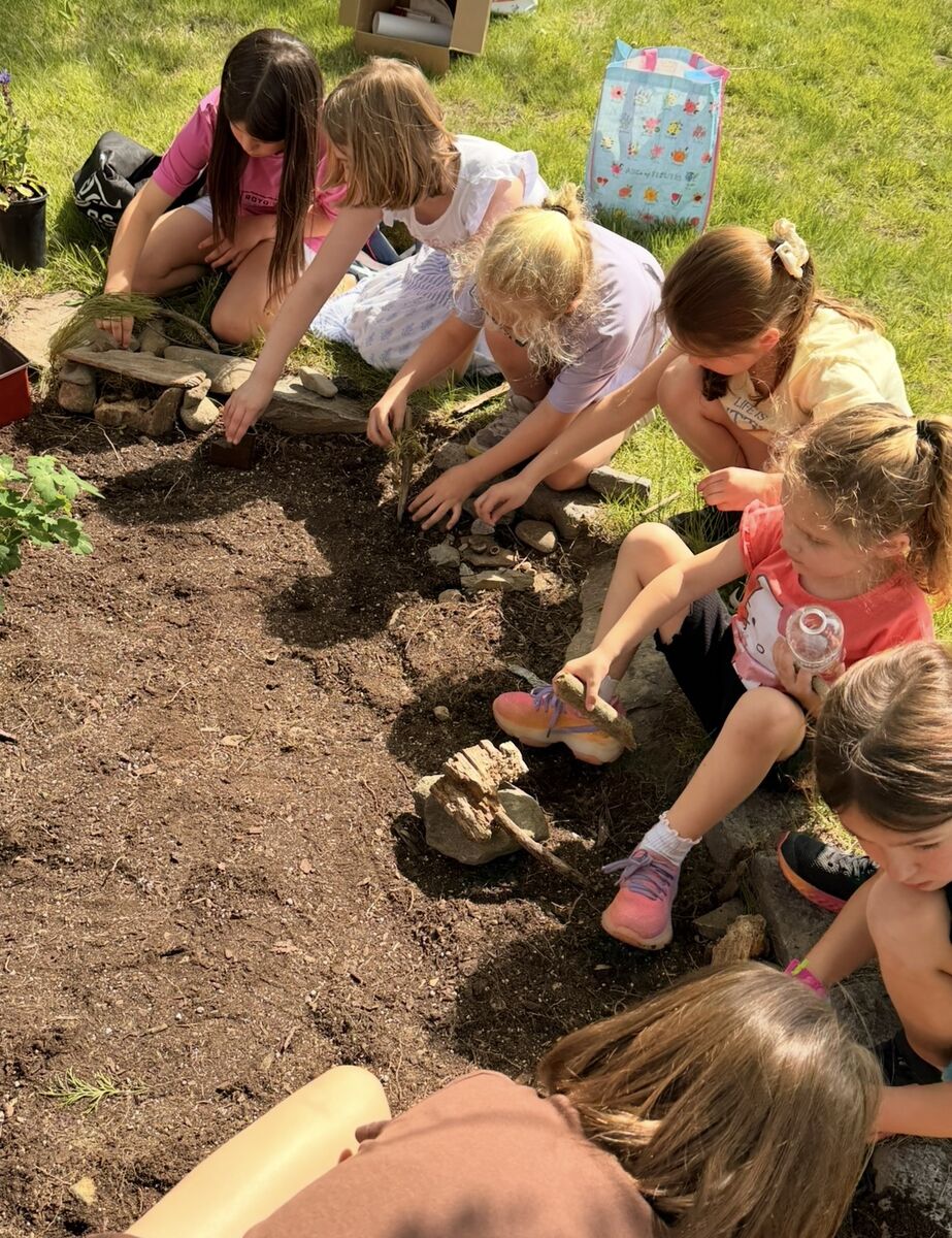 Barnard School South Hampton tweet media