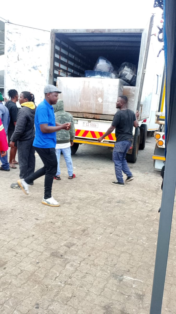 AbouNoorayn's tweet photo. Nyama
Double door
50inch tv
Delivered a beautiful fridge to one and only Doc Lipemba. https://t.co/vI6pMLTdBX