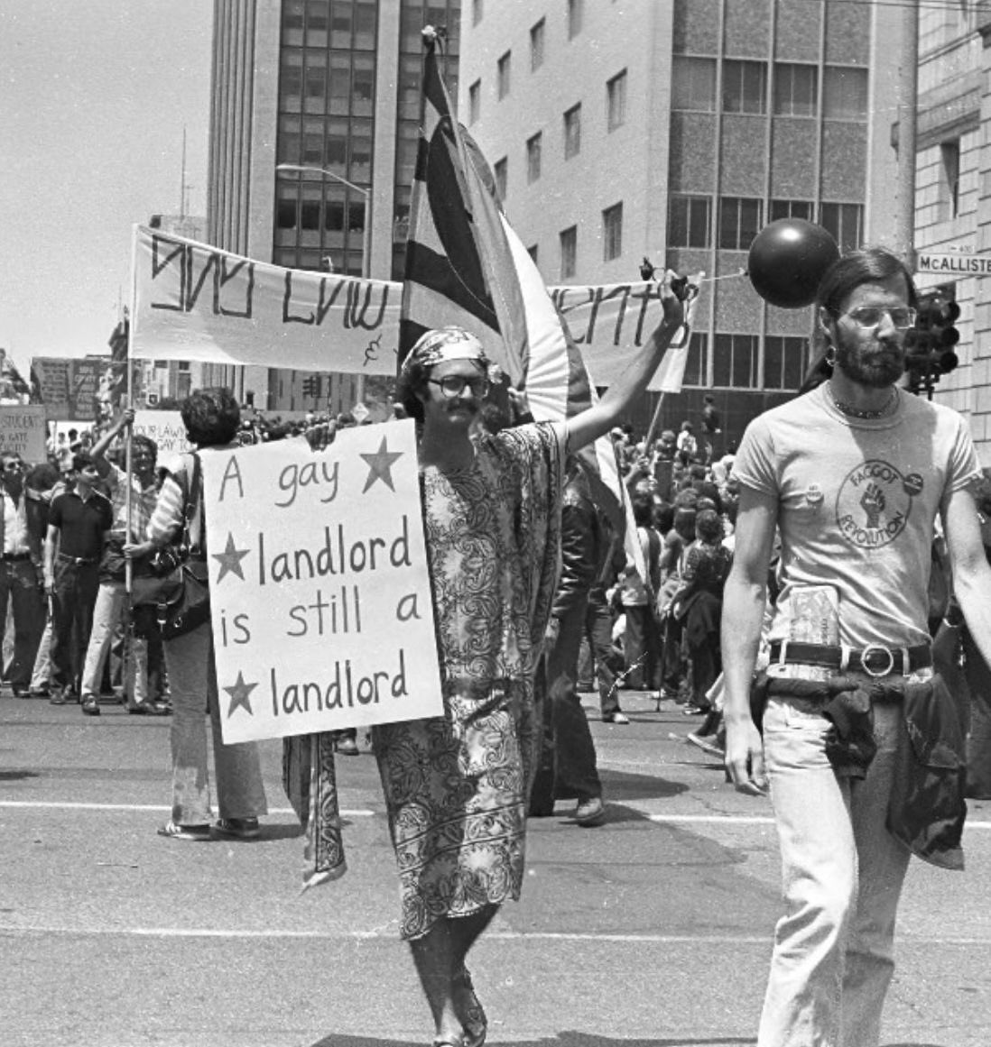 babadookspinoza's tweet photo. 1977 San Francisco Gay Day Parade https://t.co/8p937MYJnp