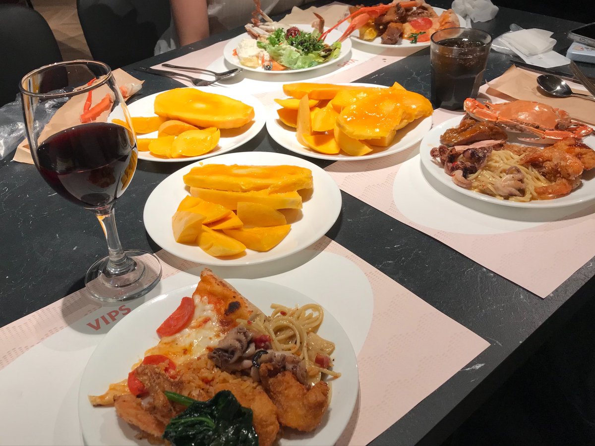 chxmxrc's tweet photo. 빕스 망고 완저니 합격이요 🥭🤌🏽🤌🏽🤌🏽 https://t.co/zU1ygOSR5Z