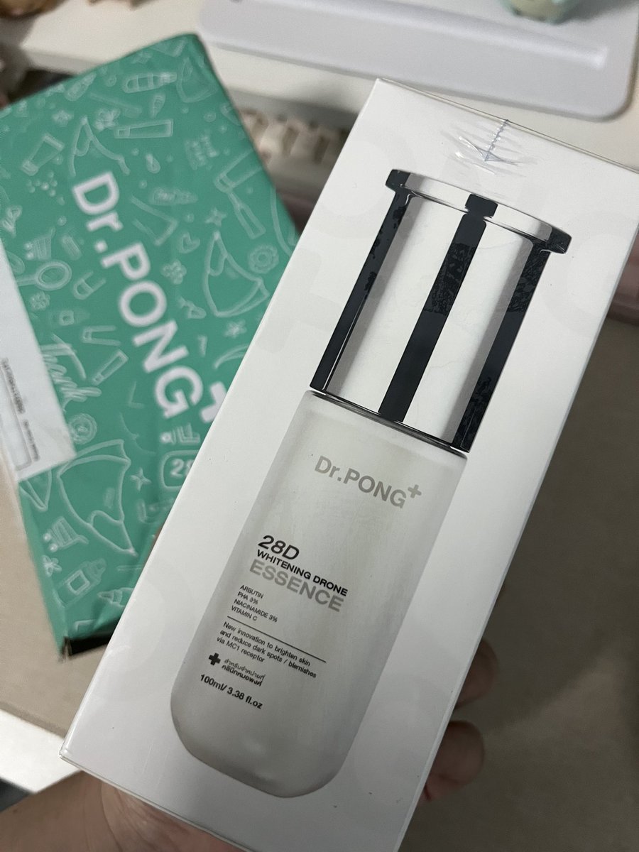 maruuzung's tweet photo. ส่งต่อเอสเซนส์ dr.pong ค่า (เค้ากดมาเกิน ยังไม่ได้แกะ) ส่งต่อ 500 รวมส่งค่ะ (ซื้อมา700กว่าบาท) #ส่งต่อสกินแคร์ #ส่งต่อเครื่องสำอาง #ส่งต่อdrpong #เอสเซนส์ https://t.co/qaYpm2SLPK