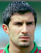 DMerzavez's tweet photo. @LegacySiu Easy - Luis Figo https://t.co/npU0cUoWxp