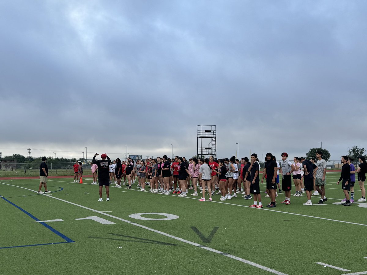 stevens_vb's tweet photo. Day 1 of Flex! 💪🏽 💪🏽💪🏽  Let’s Falcon Go ! https://t.co/uAmMfihCnZ