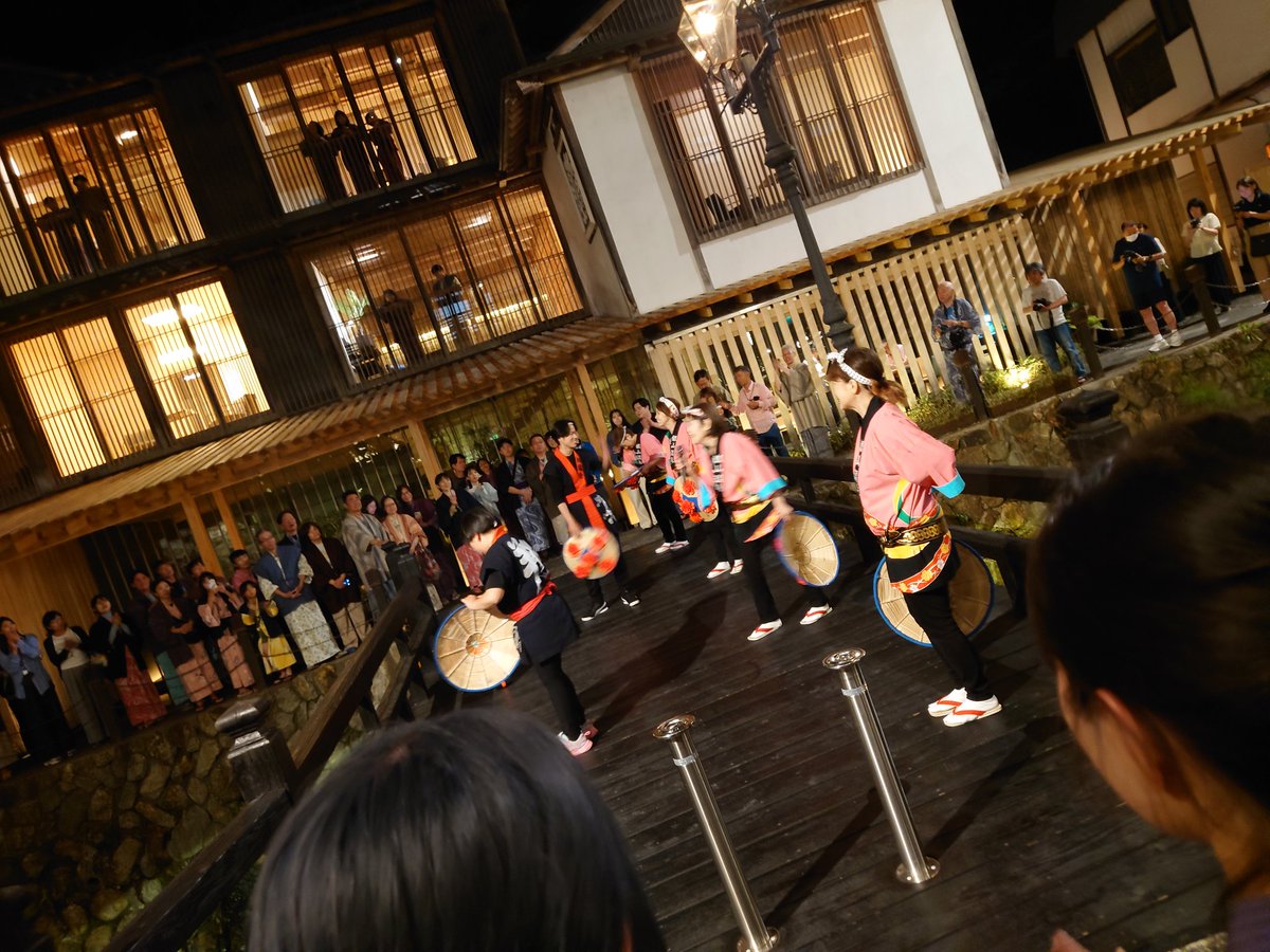 botanchan5's tweet photo. 東北3泊4日ツーリング①

銀山温泉
花笠踊りも観れました😊 https://t.co/C79gbns5Q4