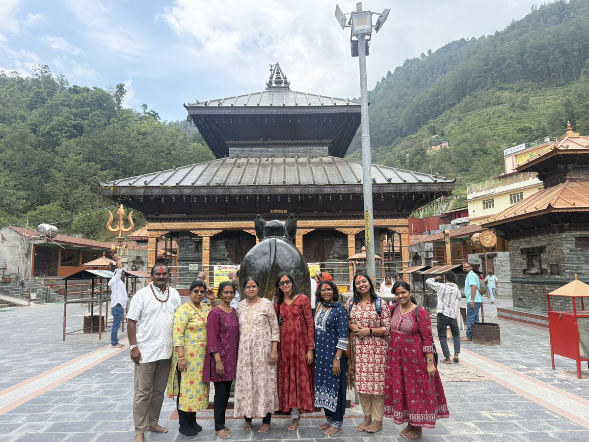 trekcurator's tweet photo. Where Culture Meets Devotion || Kathmandu city tour 

Temples, traditions, and treasured moments. 

#KathmanduCityTour #SpiritualNepal 
#TempleTrail #TrekCurator https://t.co/xuiXrxl3MO