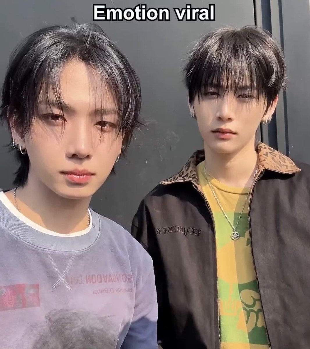 bun3xei's tweet photo. 아씨  근데동생표정똑같이따라한거개웃갸ㅜㅜ      표정바이럴이완벽하게먹혓네?? https://t.co/zXI3TNQjJR