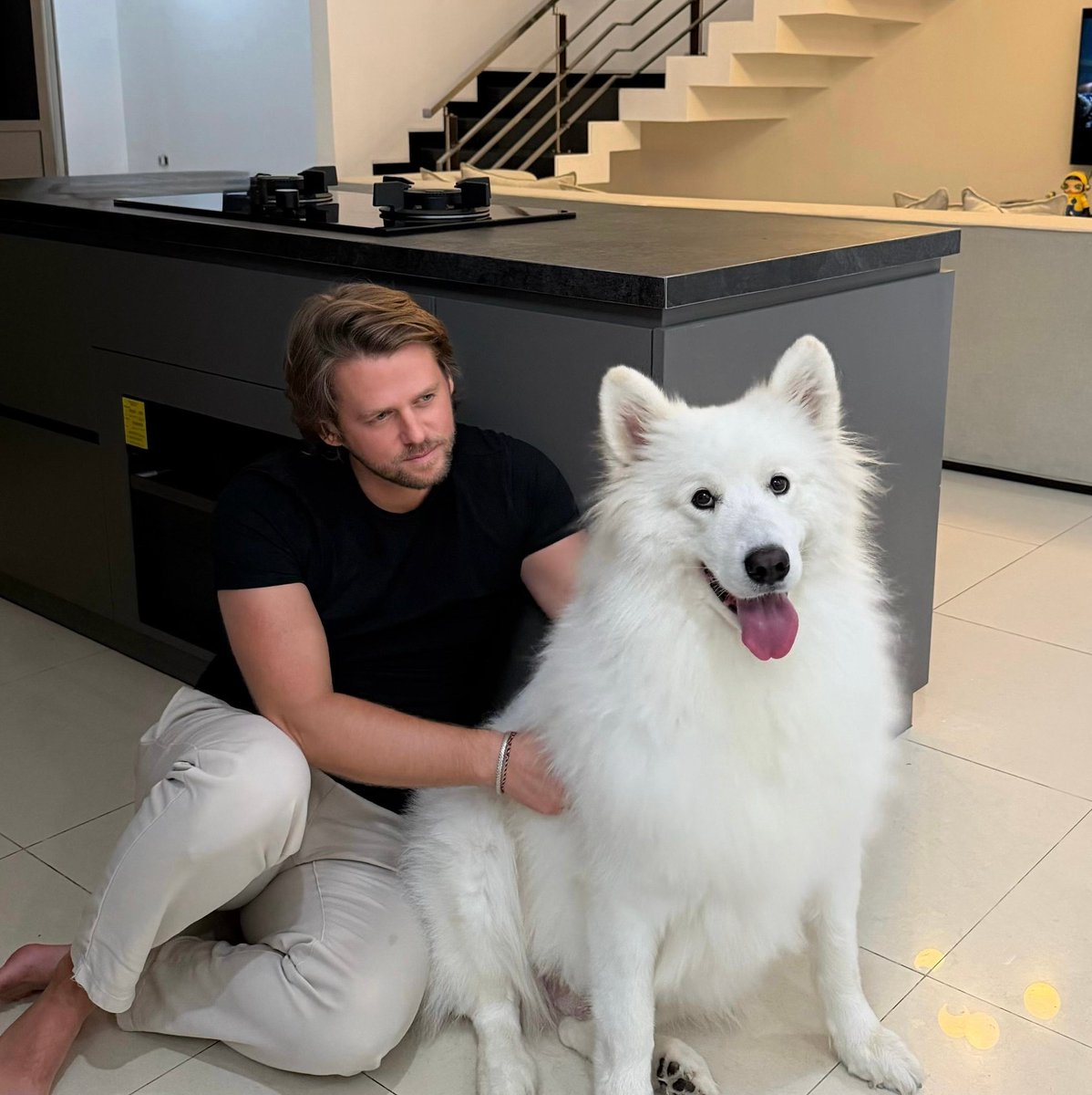 SebCornelius's tweet photo. After non-stop travel it's always amazing to come home to see Kimchi. Good to be home. https://t.co/eakoolqxO9