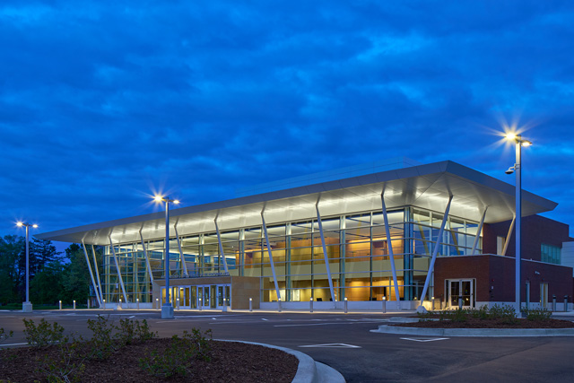HMAgp's tweet photo. 𝗔𝗥𝗖𝗛𝗜𝗧𝗘𝗖𝗧𝗨𝗥𝗘 𝗢𝗙 𝗚𝗥𝗢𝗦𝗦𝗘 𝗣𝗢𝗜𝗡𝗧𝗘

As the newest building in GP, the Schaap Center for the performing arts is a modern structure that will become part of the community’s architectural story: https://t.co/z696INfVyD

Cover image: Schaap Center https://t.co/EIwPqd8b4P