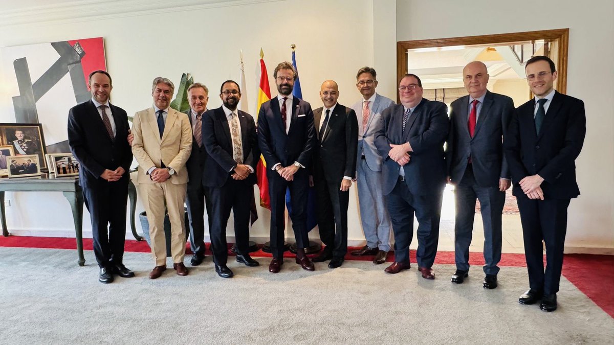Gr_Embassy_Doha's tweet photo. A special thanks to H.E. Ambassador of the Kingdom of Spain @EmbEspCatar, Mr. Álvaro Renedo Zalba for a great gathering of colleagues, enriched by traditional flavors of Spain 🇪🇸 https://t.co/hihgpZK2ou