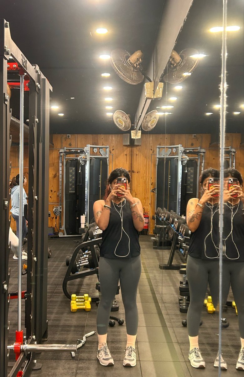 emptyforree's tweet photo. “if you start going to the gym, it’s over for all of these bitches�� so true honestly😋🤭 https://t.co/UBFRR0SgxP