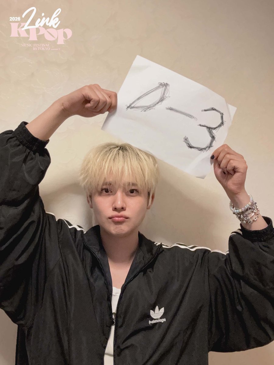LINK_KPOP_GUM's tweet photo. [🔔]

🖤D-3🖤
2026LINKKPOPFES in TOKYO SEASON V
開催まであと3日！

BAOから届いた最新ショットを公開✨
一緒に楽しい時間を過ごしましょう🎶

📌詳細はこちら
https://t.co/Po1wPYHwnD

#LINKKPOP #링크케이팝
#リンクKポップ #ELAST #엘라스트
#ORβIT #오르빗 #XD #엑스디
#BAO #바오 https://t.co/6I2YjHOZwx