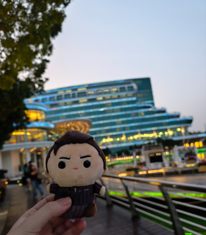 Gu_Tango's tweet photo. พามี่จังไปเที่ยวทริปที่จีนด้วย มั่นใจว่านางจะถูกใจน้องหมียักษ์แน่นอน 55555
#mineyoshitaka
#ryugagotoku 

ปล. ตุ๊กตามี่จัง ฝากหิ้วโดย #reviewWholeP https://t.co/ocF9Iqi32P