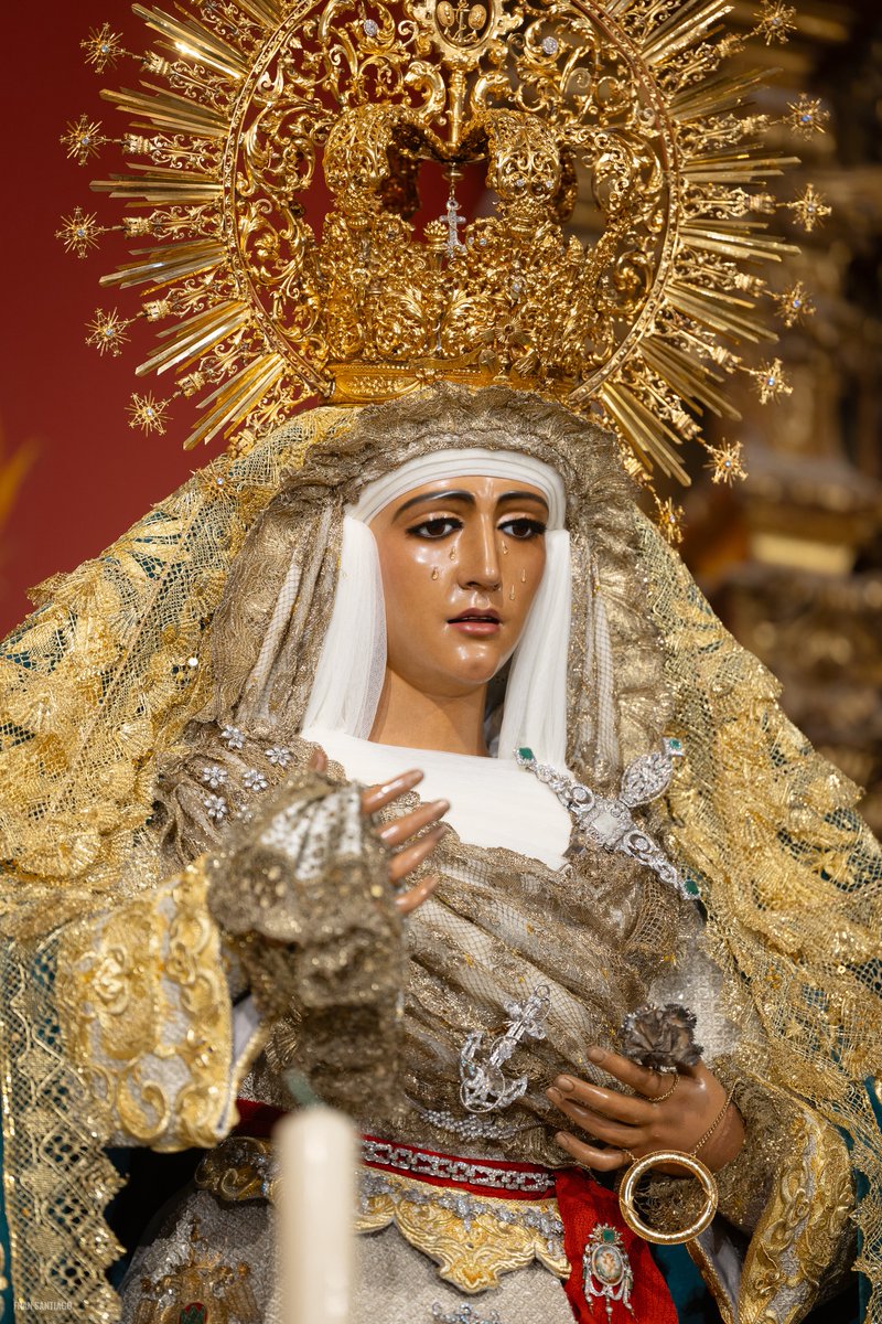 fransantiph's tweet photo. La Virgen de la Esperanza. https://t.co/Mif8peaDEU