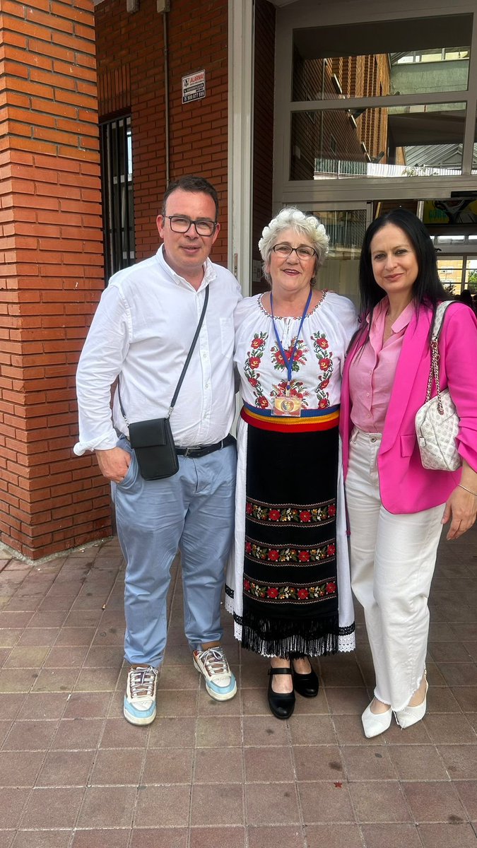 ppgetafe's tweet photo. Celebramos con la Casa rumana de Cultura el día de los rumanos, con el gran premio de folclore y el nombramiento del embajador de la cultura rumana en España 2026. https://t.co/3jzBEXWIAU