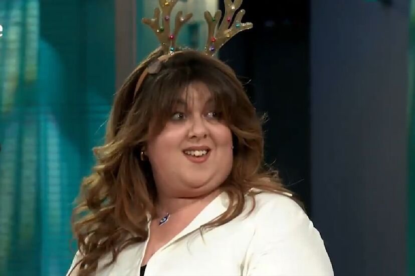 GladiatorAstur's tweet photo. Se busca GORDA en la casita del jodido Bad Bunny, paradigma de la decadencia musical y progre adorado por toda la caterva internacional de izquierdas.

Por cierto, las mujeres sois tratadas como puto ganado. Dais vergüenza.

¡Hala! os podéis ir todos y todas a mamar muy fuerte. https://t.co/FKxRwKg4DX