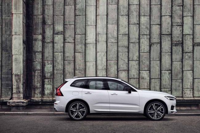 HansSchecter's tweet photo. @Mike_M_Klotz Looks more like Volvo. https://t.co/sL3mAmYA2a