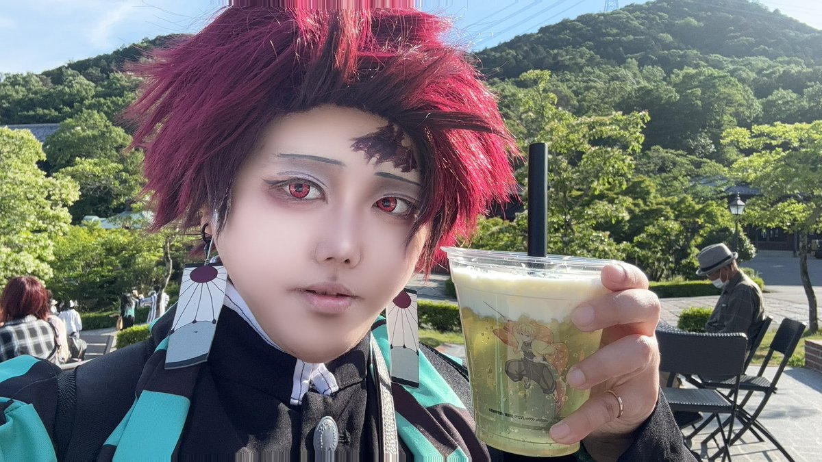 tanukiti0211's tweet photo. #明治村 
 #明治村コス
 #竈門炭治郎コスプレ 
 #鬼滅の刃コスプレ 

善逸のパパちドリンク良き🙆‍♀️
善逸のドリンクぱちぱちしてびっくりした！！ https://t.co/eDUQ3ssOXk