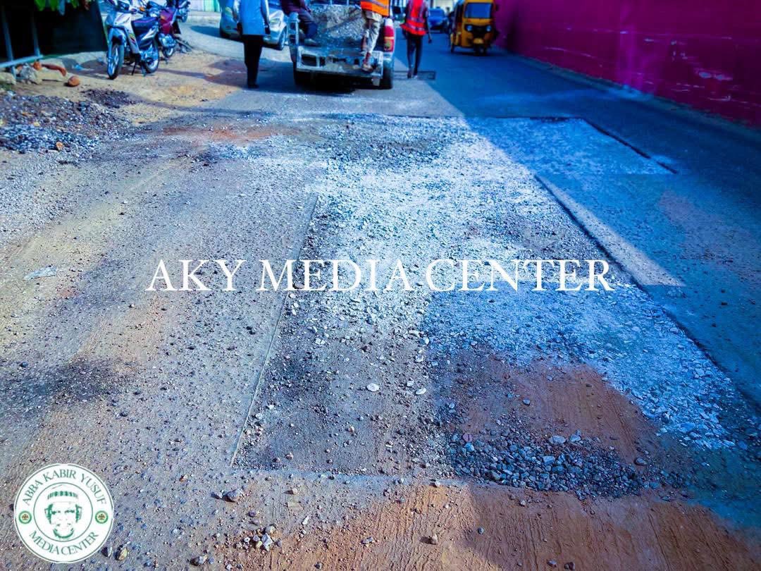KanoFirstMedia's tweet photo. Maintenance of Ibrahim Taiwo Road.

#KanoFirst https://t.co/AZsQUmkjwS