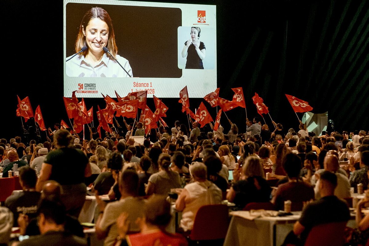 humanite_fr's tweet photo. Au 54e congrès de la CGT, l’offensive de Sophie Binet contre l’extrême droite et pour la retraite à 60 ans 

➡️ https://t.co/iwMnhOXuXX https://t.co/y1abfZO0CJ