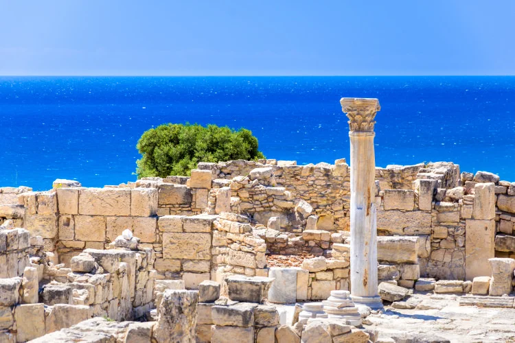oulosP's tweet photo. 🇨🇾🇮🇳✈️🚨 Following the launch of the first-ever direct flights between India and Greece in January, IndiGo is now interested in flying to Cyprus!

The Cypriot Minister of Transport, during his visit to India in May, met with Air India and IndiGo. The parties are expected to meet again soon. Cyprus Airways has also expressed interest in direct flights between Cyprus and India once it receives new aircraft.

So why visit Cyprus? Although a Greek island in terms of demographics and history, like every other Greek island, it still has its own unique dialect, cuisine, and local culture.

With over 10,000 years of history, Cyprus has ancient archaeological sites, idyllic Mediterranean beaches,  over 320 days of sunshine a year, stunning landscapes and delicious food!

Beaches: From the famous golden sands and crystal-clear waters of Nissi Beach (Photo 1) in Ayia Napa to the dramatic, rugged coastlines of Aphrodite's Rock near Paphos, the island boasts numerous Blue Flag-certified shores.

History & Culture: Known as the mythological birthplace of the goddess Aphrodite, the island is essentially an open-air museum. Must-see spots include the spectacular ancient mosaics at the Kato Paphos Archaeological Park and Ancient Kourian (Photo 2).

Cuisine: The absolute highlight is Halloumi, the world-famous sheep and goat's milk cheese, best enjoyed grilled. However, my favourite are sheftalia, spiced and herbed minced pork sausage wrapped in caul fat (Photo 3).

Landscapes: Escape to the Troodos Mountains and wider region (Photo 4) to explore traditional, cobblestone villages like Omodos, hike scenic nature trails, or even ski during the winter months. You can experience rugged mountain peaks and the sea in the same day if you time your trip to Cyprus correctly.