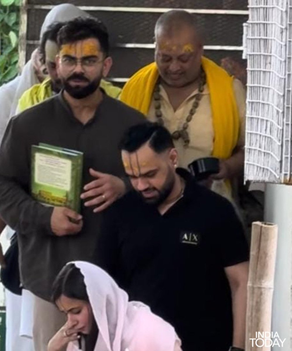 mohitlaws's tweet photo. Rome was not built in a day, neither my hate for Virat Kohli and Anushka Sharma.

The biggest fraud celebrity couple to ever exist. https://t.co/tdC115cgzL