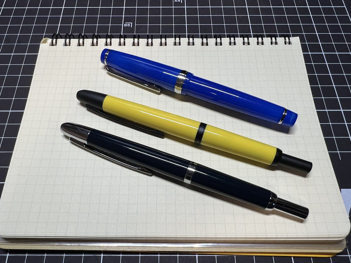 clambake0014's tweet photo. アリエクでJINHAO 20(ノック式)のFニブとEFニブ、JINHAO82のFニブを取り寄せてみました😁3本で1638円(送料込)です。全てコンバーター入りだし普通に書けるし驚きました🤣🤣 https://t.co/aSR1zKAUms