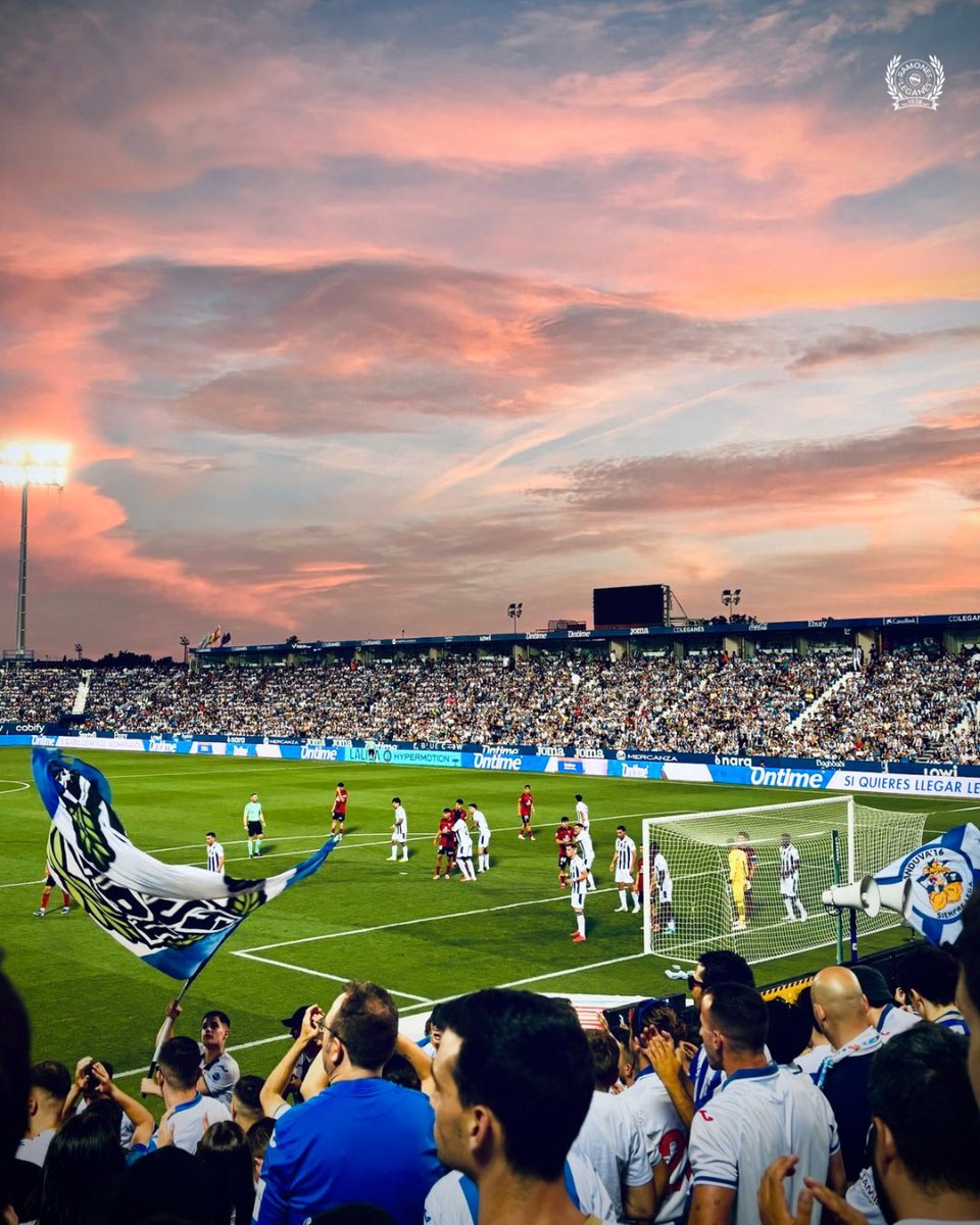 ramones1928's tweet photo. CD LEGANÉS VS CD Mirandés 🏠

Día especial, de los que con el tiempo te ponen la piel de gallina. 

Lo conseguimos todos juntos, empujando, sufriendo y no dejando de creer hasta el final, aunque a veces costará, rendirse nunca fue una opción, Leganés ES ESTO. https://t.co/jbq8cuasGP