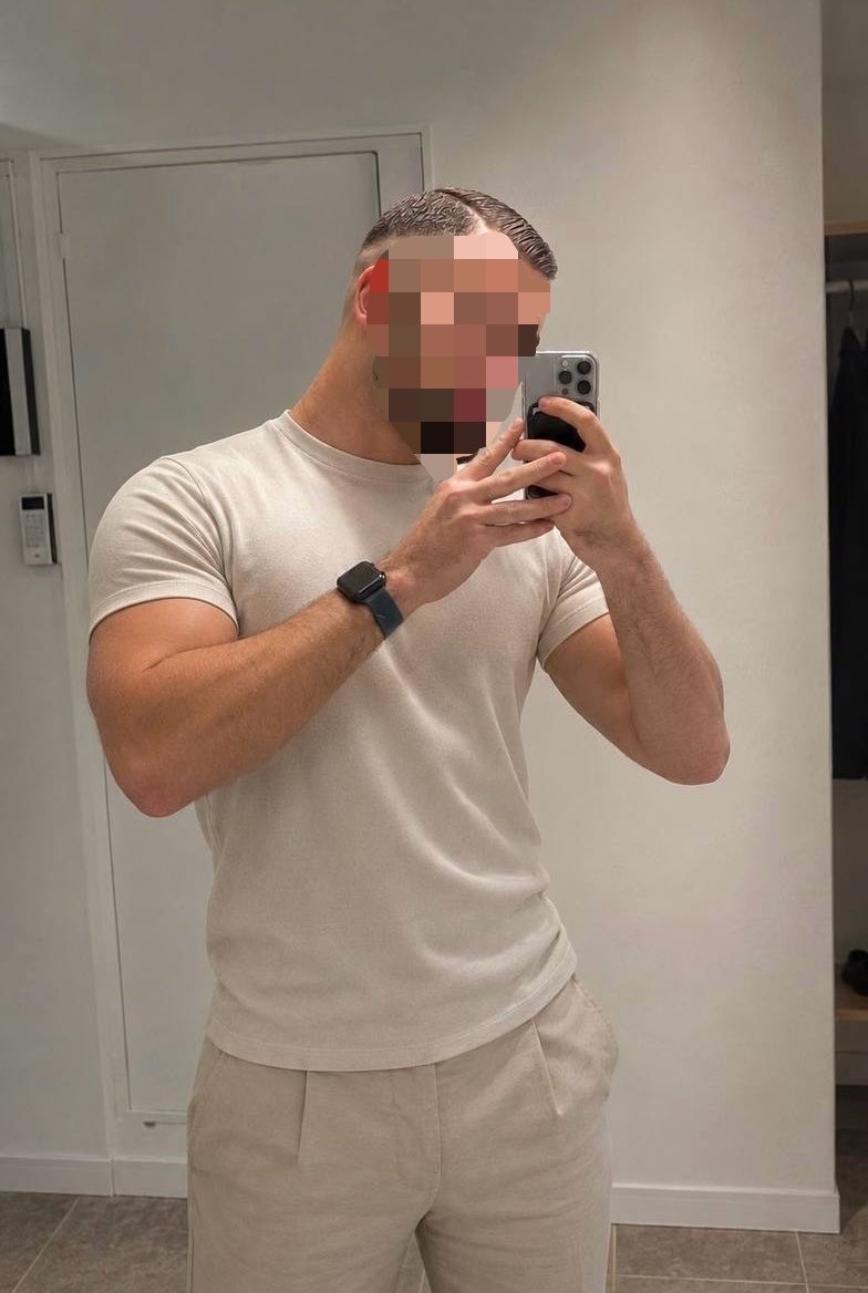 youronlyalpha23's tweet photo. Look at me and finally accept your only purpose in life:
To finance me. 💰💸 

You’re not allowed to keep a single cent, loser.

Drain yourself completely for your Alpha. Now. 💸🔒

• cashmaster • alpha • findom • füße • paypig • humanwallet • beta • geldsklave https://t.co/6QqkuBofYF