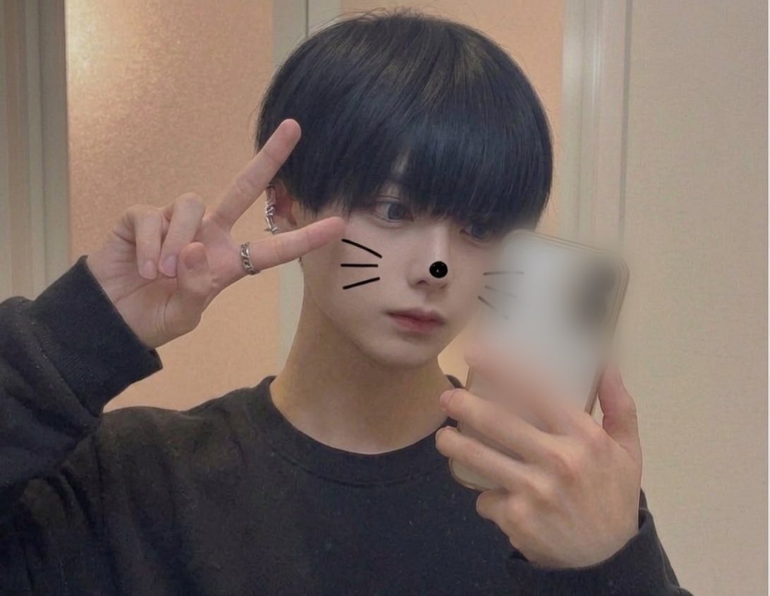 れん tweet media