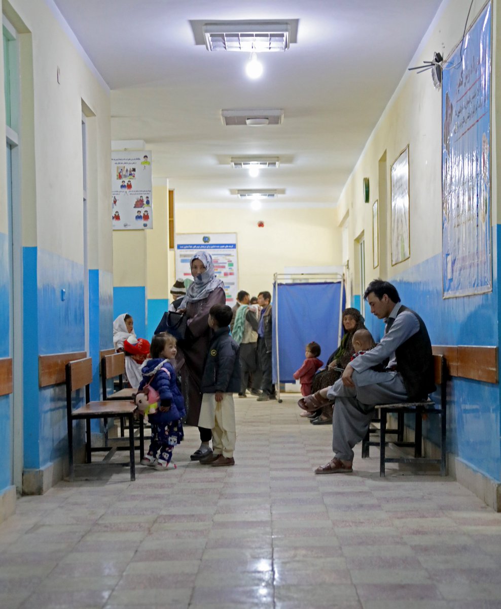 UNDPaf's tweet photo. What does an energy transition mean for Afghanistan?

For millions of families, it means more than electricity. It means children studying after dark, clinics staying open, businesses growing, and homes becoming safer and healthier.

Read more: https://t.co/RPs1lZKpzc https://t.co/A9Hr0QHsr6