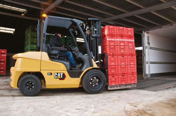 SpecUkr's tweet photo. Cat Lift Trucks оновлює лінійку компактних навантажувачів https://t.co/B0wRk09aNQ