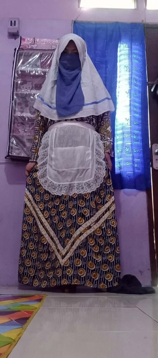 addegee21's tweet photo. Ada kelas untuk jd pembantu, , , https://t.co/DvRhM7C9hF