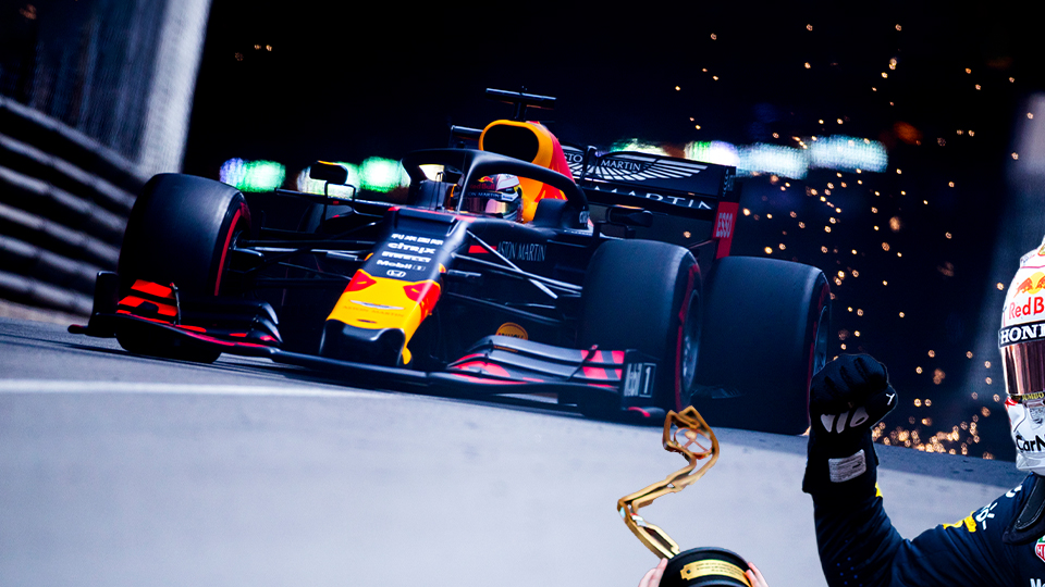 redbullracing's tweet photo. Max in Monaco = cinema 🙌

#F1 || #MonacoGP 🇲🇨 || @Max33Verstappen https://t.co/S19T1e8I14