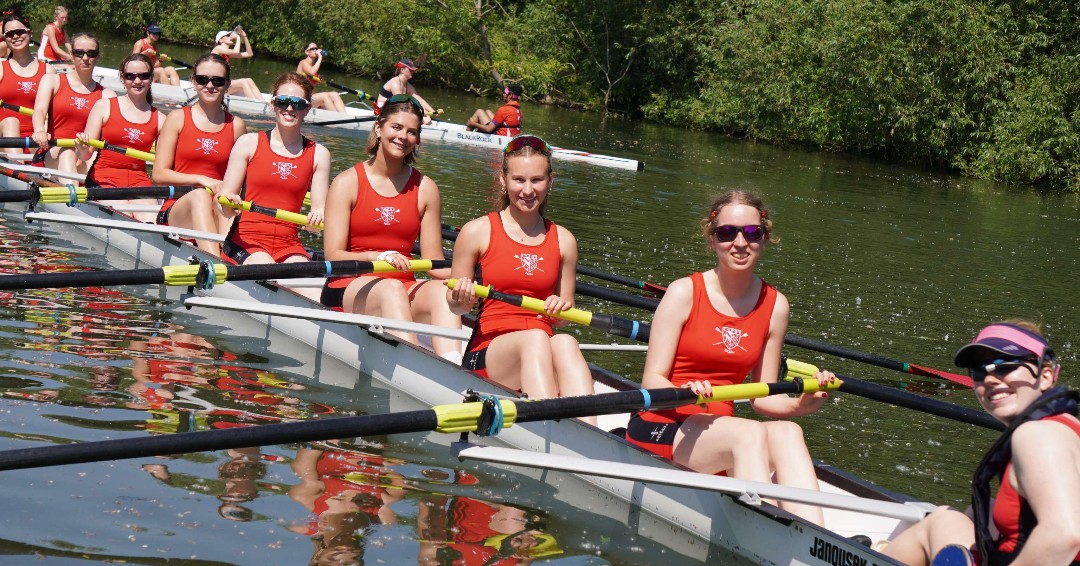 ExeterCollegeOx's tweet photo. A brilliant week of Summer Eights for Exeter College Boat Club! 🚣
Well done to everyone involved for their hard work throughout the week. Special congratulations to O1, who earned blades after bumping every day!
#SummerEights #ECBC #ExeterCollegeOxford #FloreatExon https://t.co/T4VQTx2VOP