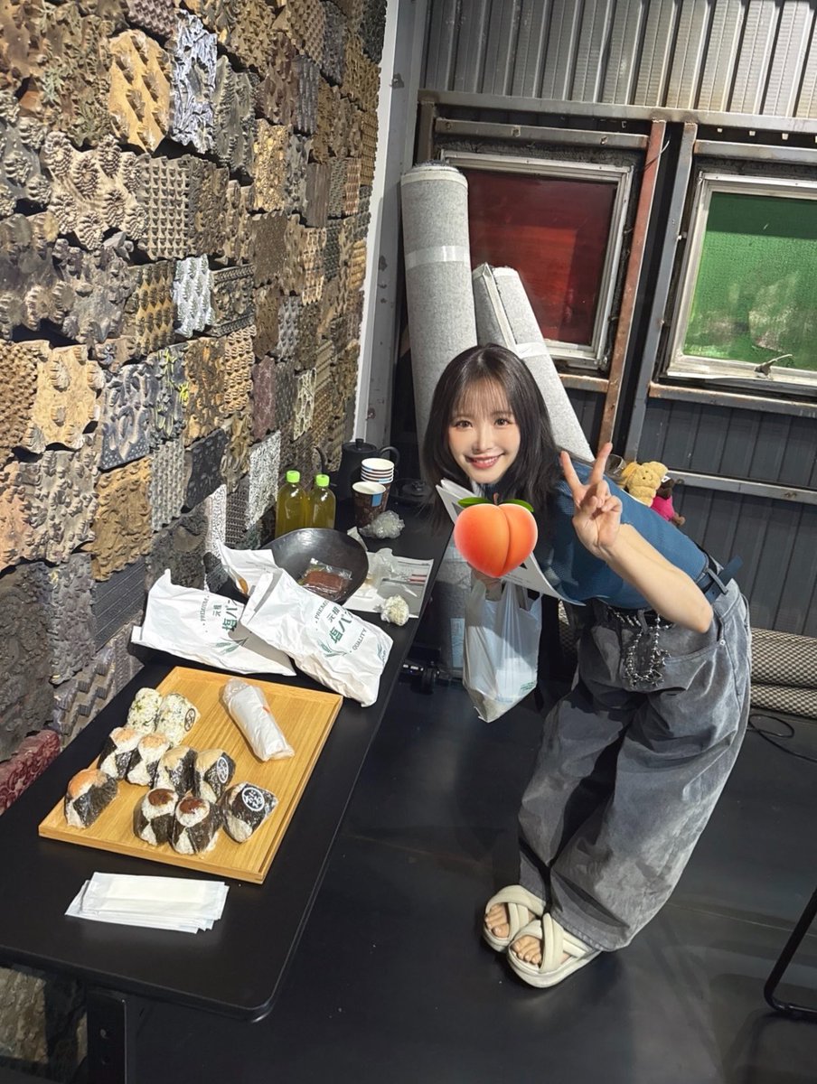 Kana_Momonogi's tweet photo. お仕事させていただきました！
楽しい現場でした！！
また報告します☺️🍑 https://t.co/btclQnIgoj