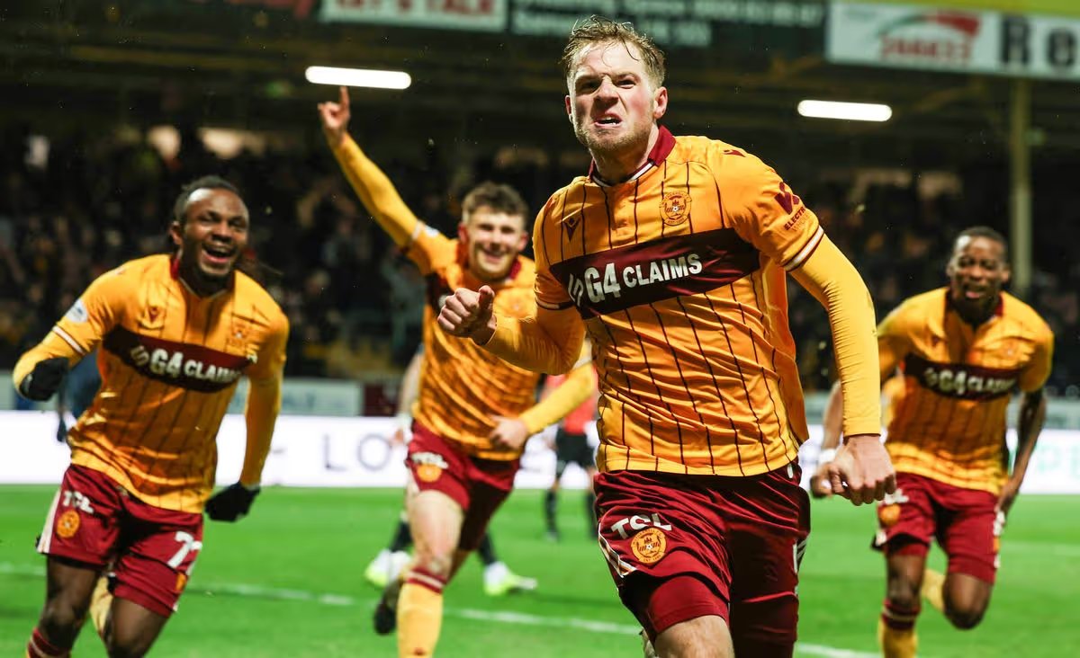 AnthonyRJoseph's tweet photo. Celtic and Stephen Welsh have mutually agreed to part ways this summer.

He's been allowed to terminate his contract a year early - a goodwill gesture for his services &amp; helping Motherwell take points off Celtic's title rivals last season.

Clubs in France and Poland interested. https://t.co/NkTDXOqsho