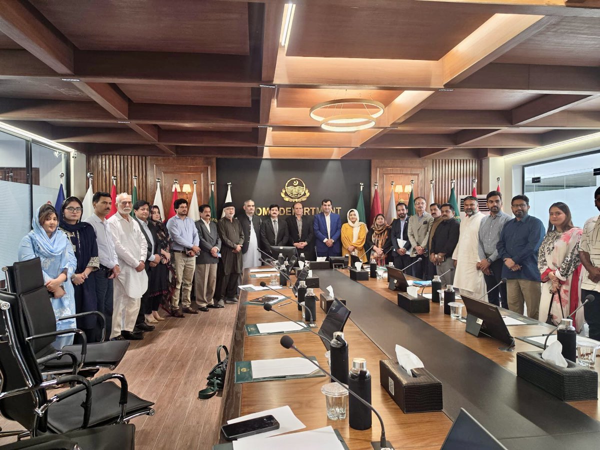 yanpakistan's tweet photo. Our Program Coordinator, Mr. @JunaidT23, on behalf of @yanpakistan joined Consultative Meeting on  Collaborative Role of Government and CSOs for Prevention and Control of Narcotics in Punjab organised by @PCommissio11885 
#Partnerships #DrugFreePunjab #SDG17 https://t.co/nKYTdTPtcm