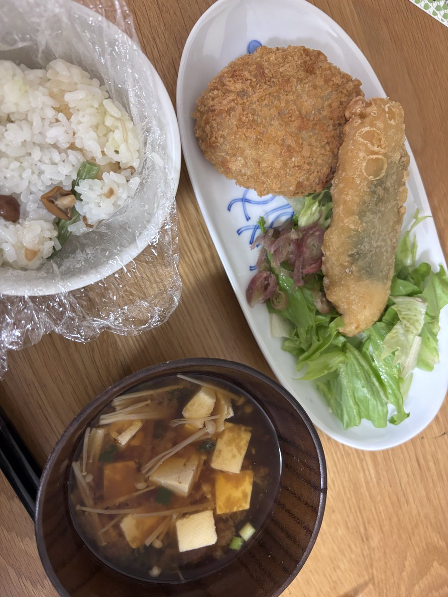 krymk's tweet photo. 台風コロッケ♪ https://t.co/8DznkEBBnx