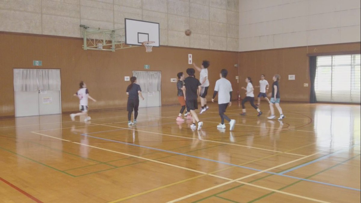 FCactive1's tweet photo. 【5/31超初級紅白戦🏀】

超初級おとバス練習会に参加しているメンバーやその他メンバーも集まって紅白戦⛹️‍♂️⛹️‍♀️

バスケ初心者でも、体力なくてもみんなで楽しんでプレーできました🙆‍♂️

久しぶりの人も含めてたくさん参加してもらってありがとうございました😆

お疲れ様でした❗️ https://t.co/U8M7mRpUI0