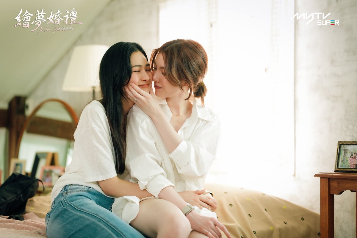 blueorms's tweet photo. THE MOST ADORABLE WIVES 😭

LINGORM MV TOUCH MY HEART  
#สัมผัสรักOSTวาดฝันวันวิวาห์ https://t.co/ht1YJV9JCK