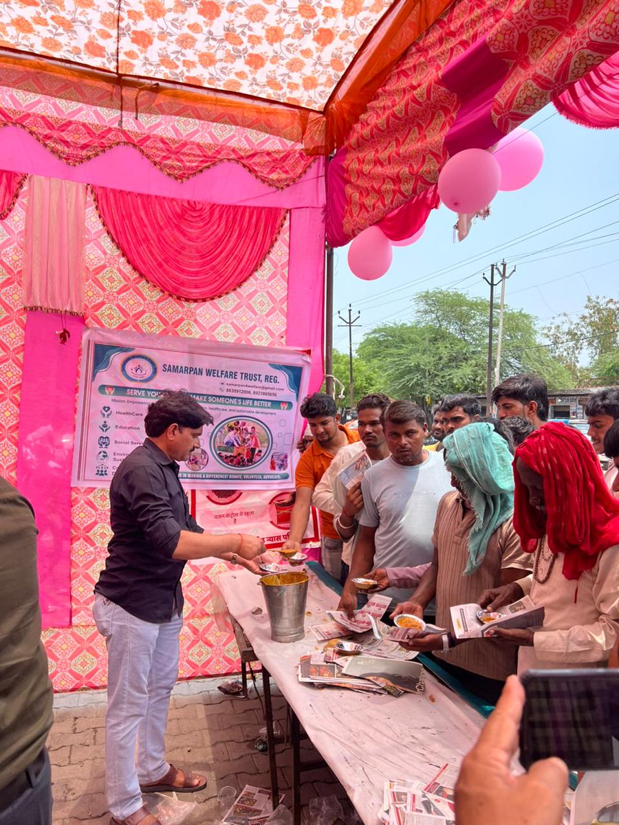 SamarpanCare's tweet photo. रक्तदान महादान-समर्पण वेलफेयर ट्रस्ट(रजि.)द्वारा रक्तदान शिविर एवं विशाल भंडारे का सफल आयोजन किया गया।
समाज के अंतिम व्यक्ति तक सेवा पहुंचाना ही हमारा संकल्प 
#BloodDonation #RaktdaanMahadaan #SevaHiSankalp #HumanityFirst  #BloodDonationCamp https://t.co/c2T4F6YNCX