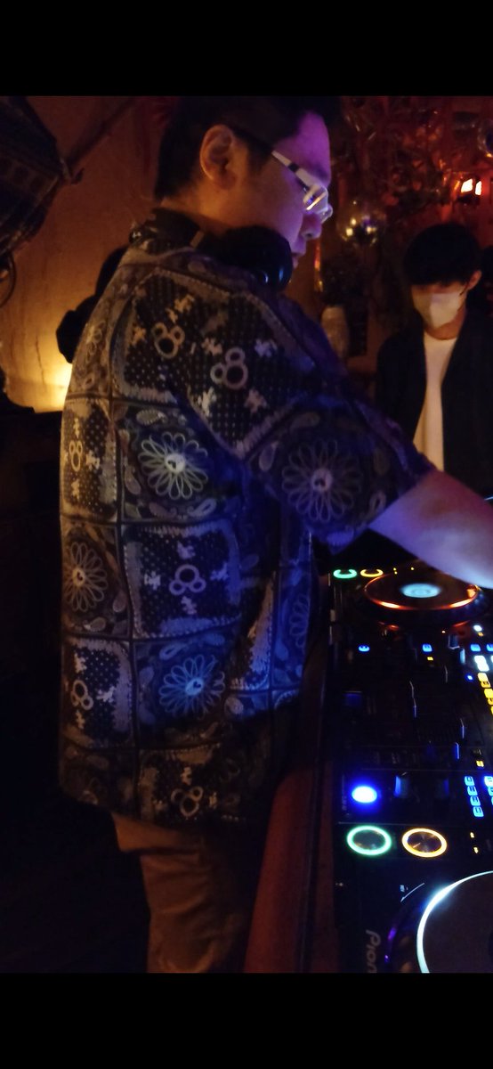 SuperReality_PR's tweet photo. ということで #スパリ オープンしております！
オープンDJはレギュラーDJのyasu*くんから！
あいにくのお天気ですが薬膳barにてお待ちしております！ https://t.co/R4RBmB8OPW