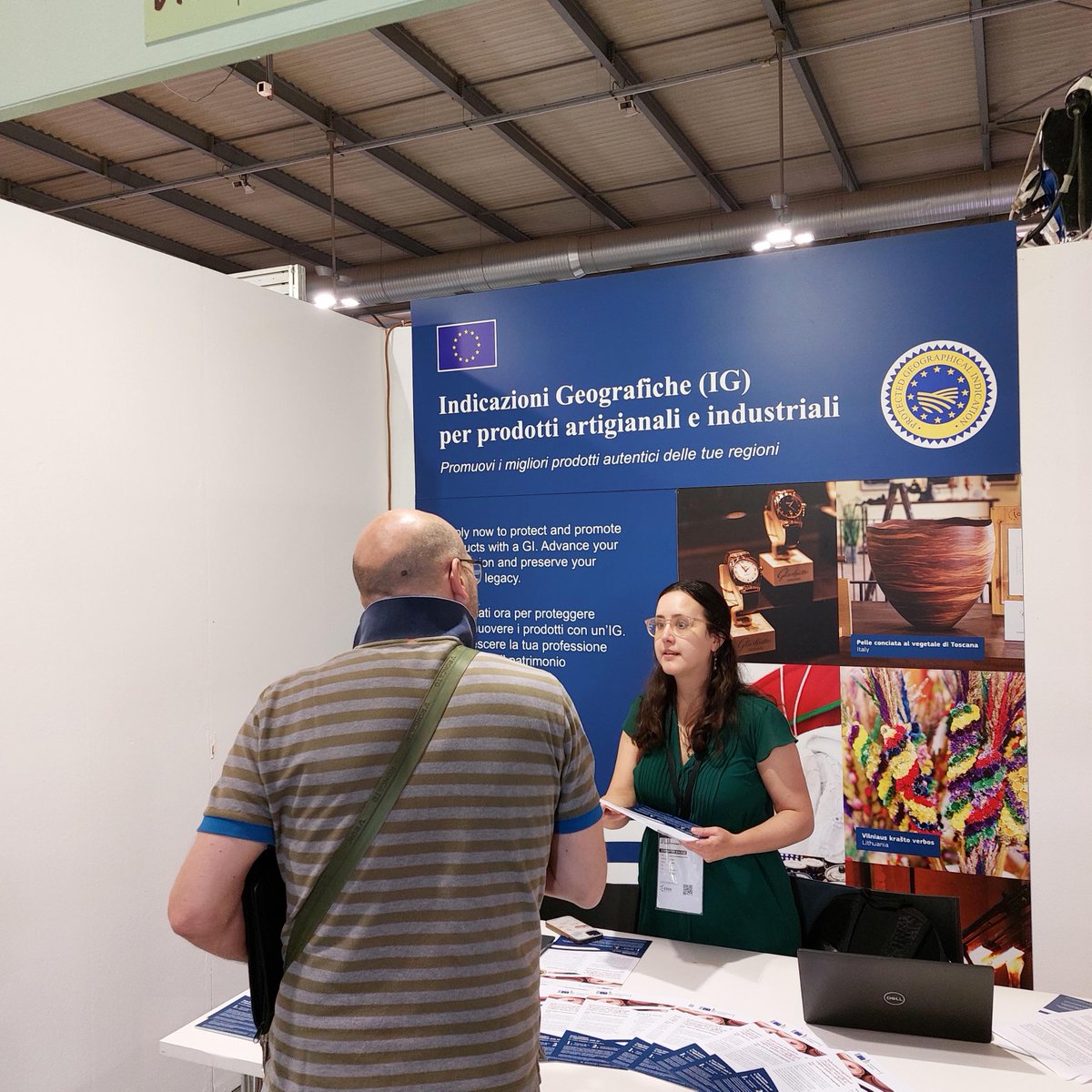 EU_Growth's tweet photo. 🏺🇪🇺 At Artigiano in Fiera – Anteprima d'Estate in Milan, visitors explored how EU Geographical Indications can help protect and promote craft &amp; industrial products linked to their place of origin.

https://t.co/83T1DCKtue

#EUQuality #SingleMarket #MadeInEurope https://t.co/NQ5w6vDwAA