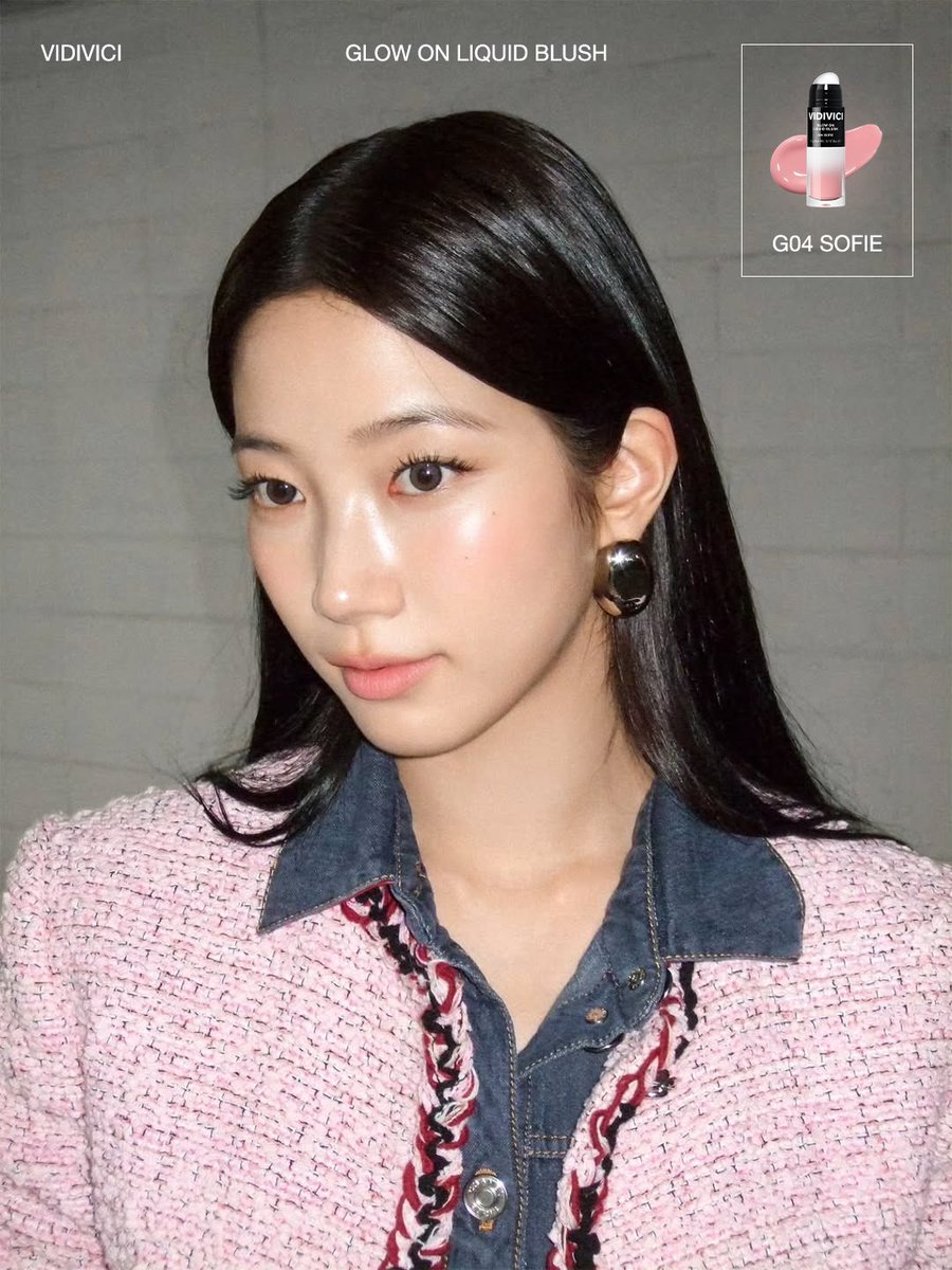 vidivici_kr's tweet photo. #CHANELinSEOUL #KAZUHA 

GLOW ON LIQUID BLUSH 🩷 G04 SOFIE

우리 즈하공주님👸🏻 샤넬쇼 젤리광 보셨나요✨ 원래도 고급미 가득한 얼굴에 리퀴드 블러셔까지 더해주니까 너무 여왕님 같으세요…💍 https://t.co/mkf77wep8k